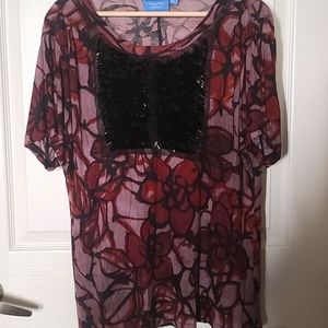 Simply Vera Sequin Floral Top.